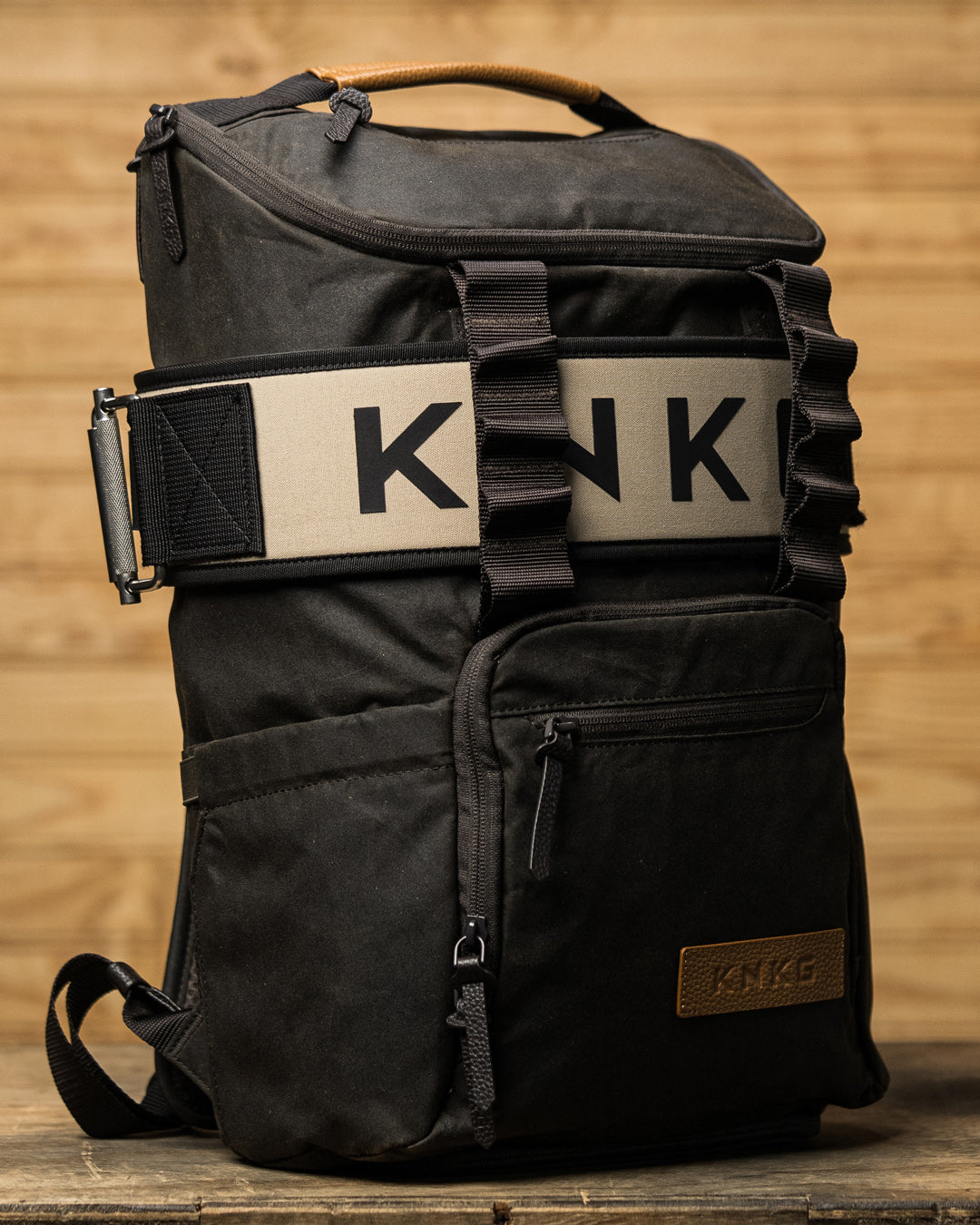 CORE Backpack Waxed Canvas Medium 25L
