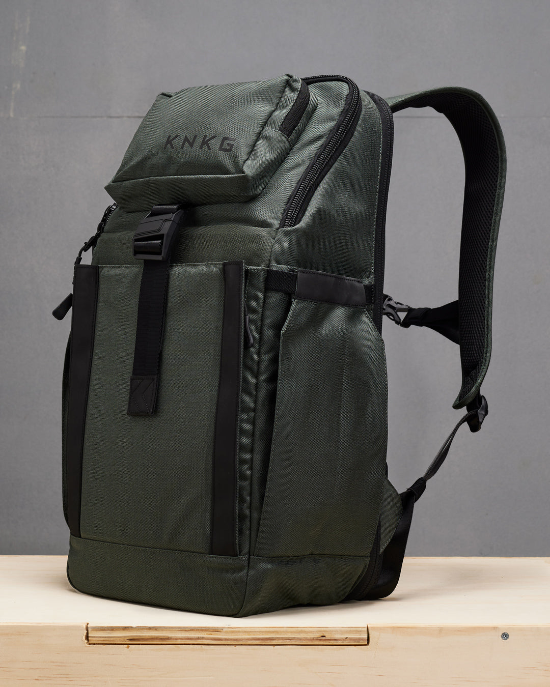 PLUS Backpack 26L