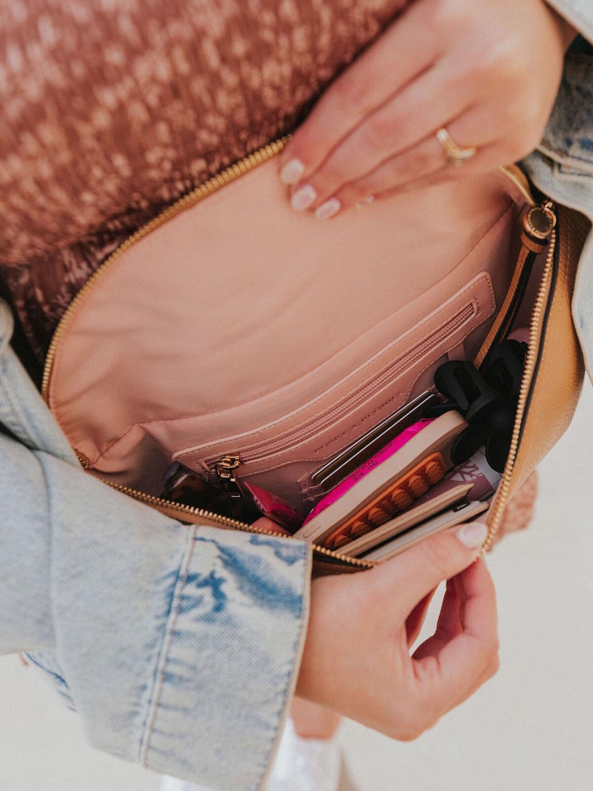 Large Sidekick Camel