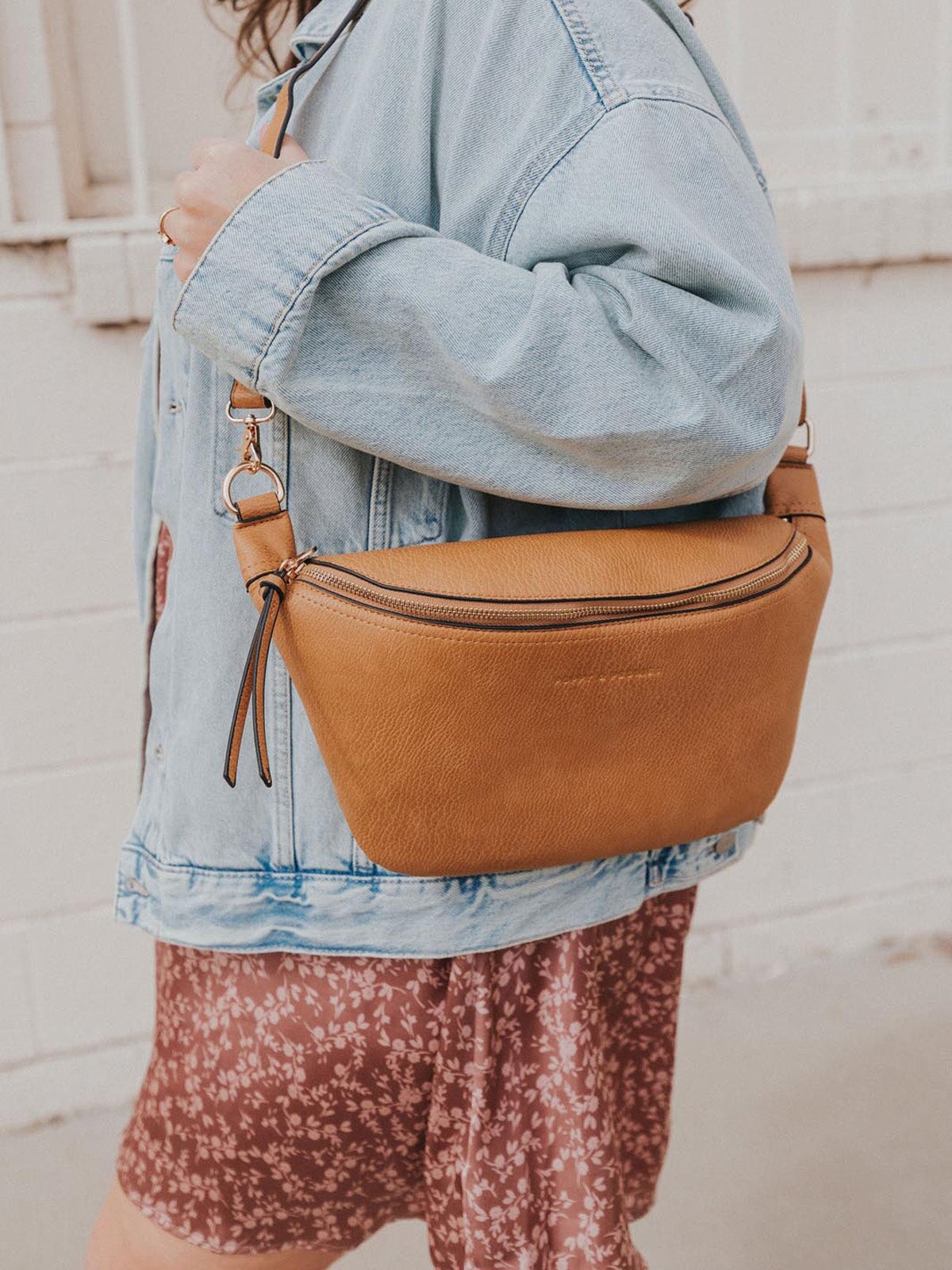 Large Sidekick Camel